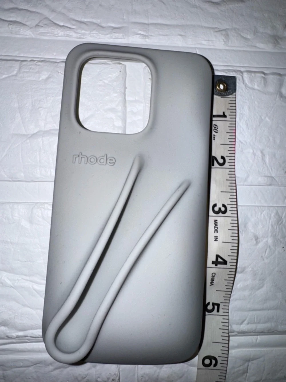 rhode Silicone Phone Case with Integrated Loop Gray fits iPhone 15Pro